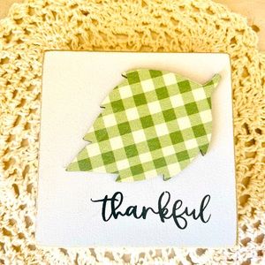 *Thankful Plaid Wood Leaf Block